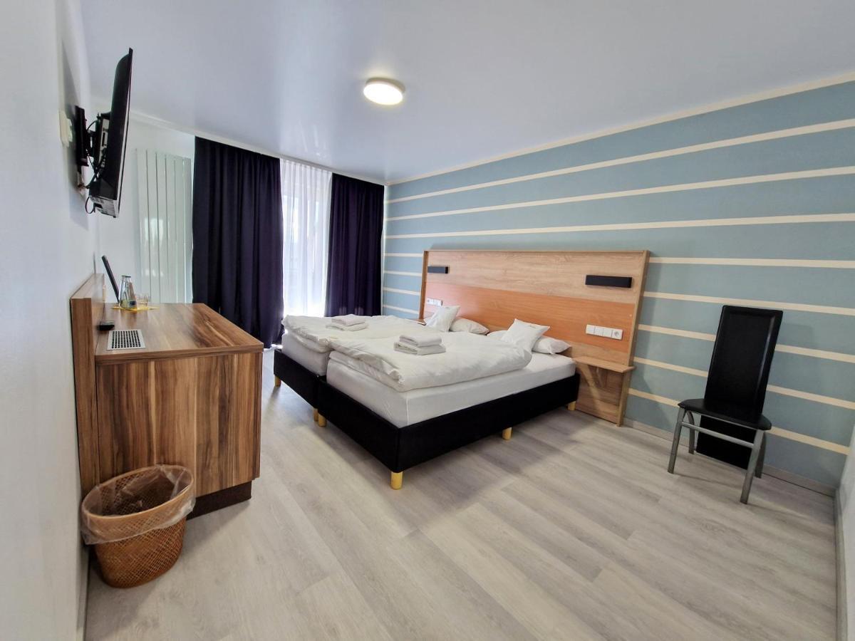Hotel Am Kurpark Bad Wimpfen Buitenkant foto